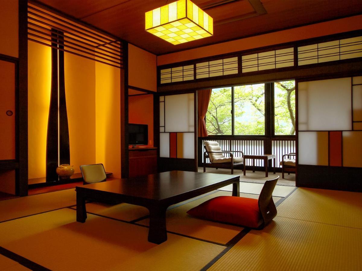 Sanrakuen Hotel Tonami Kültér fotó